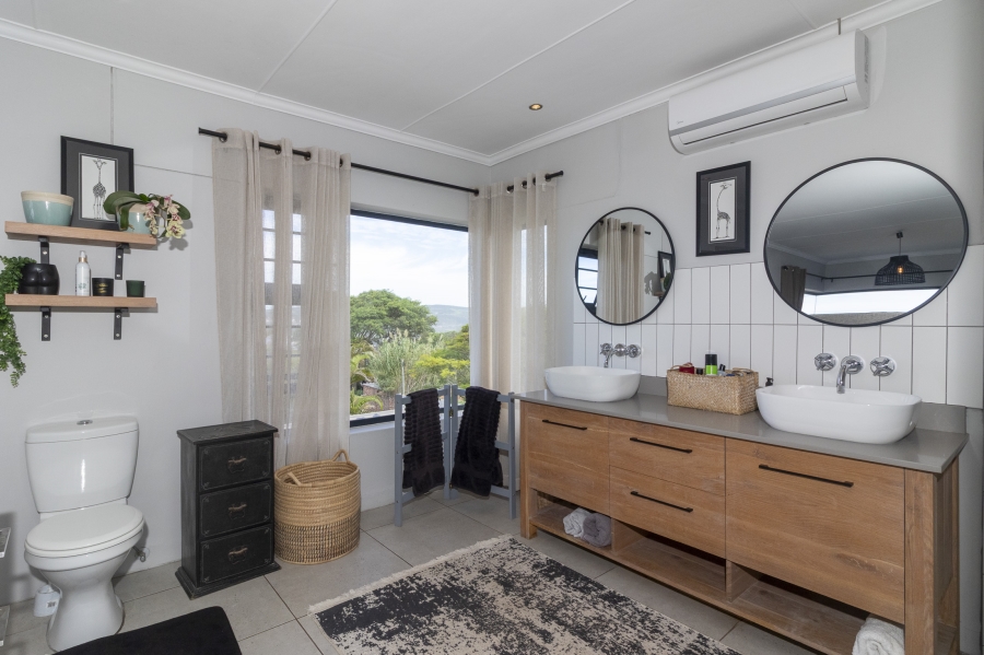 3 Bedroom Property for Sale in East Bank Eastern Cape